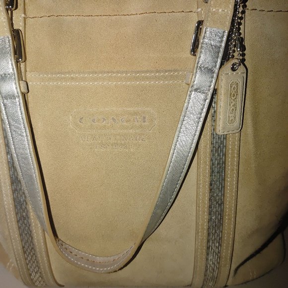 Coach Leatherware Suede Beaded Stripe Beige Tote Bag Dual Handles Zipper Closure - Picture 10 of 14